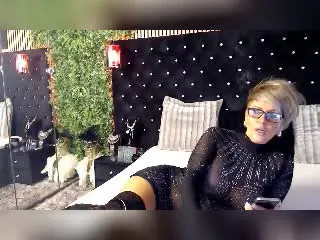 Xlovecam Best Webcam of InanAIshtars